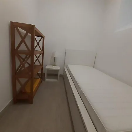 Cozy Flat In Arroios 아파트 *